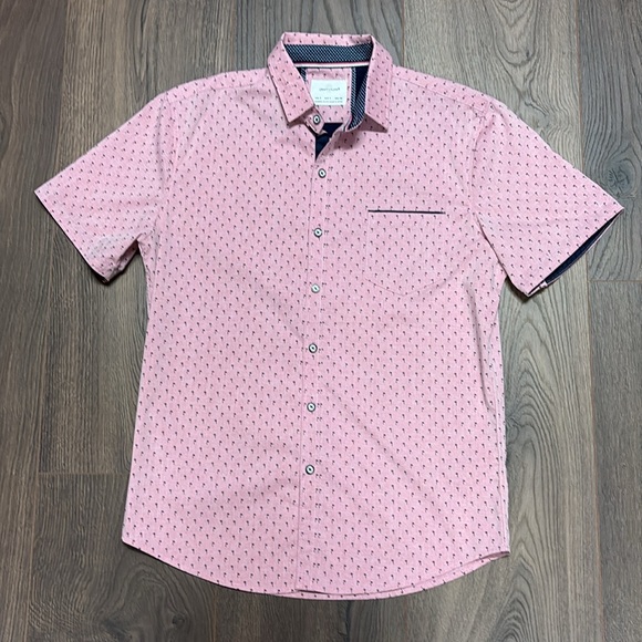 NWOT mens casual button down pink with navy palm tree - small - Picture 6 of 6